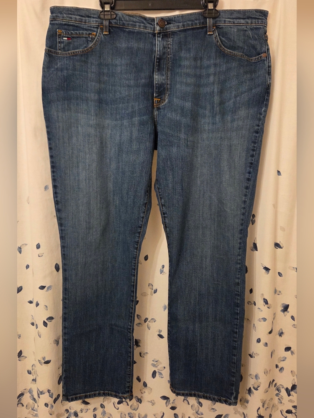 Tommy Hilfiger Classic Blue Slim Straight Jeans - Size 42 X 34 - Like New